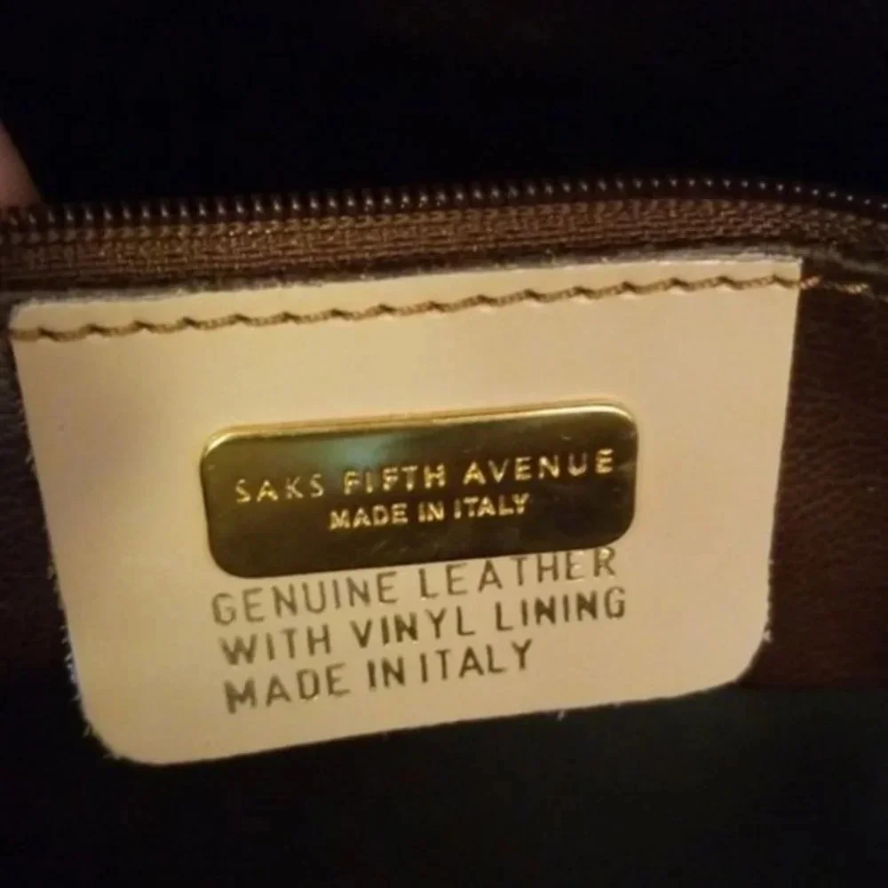 Saks Leather Beige shoulder bag​